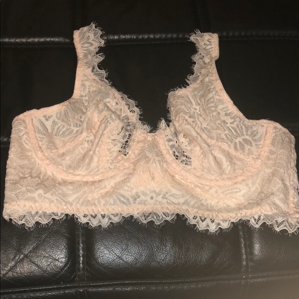 Light pink lace wired bralette